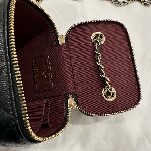 Chanel Caviar Square Mini Vanity Case with Chain - Picture 10 of 15